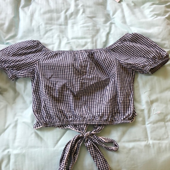 Cropped, off the shoulder, gingham top - Picture 2 of 2